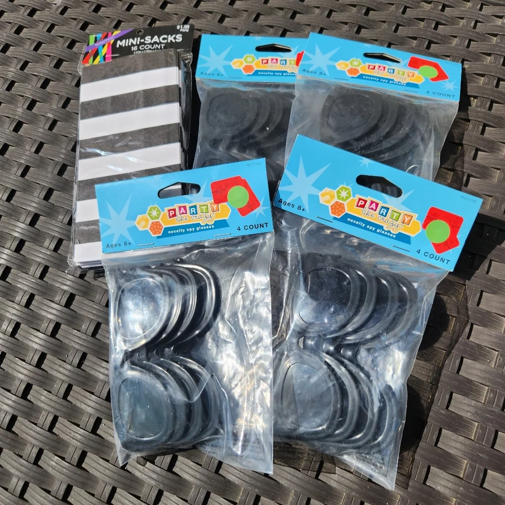Spy Party Novelty Kids Glasses And Mini Treat Bags